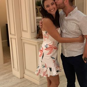 Selfie Leslie mini floral dress